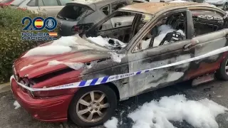 Sucesos.- Detenido en Móstoles un hombre y dos menores a quienes pidió que le quemaran el coche para cobrar el seguro