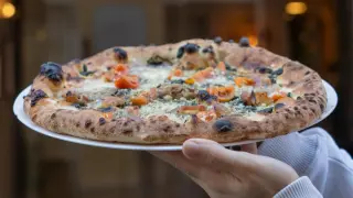 La Pizza Pancetta e Pesto, considerada la 'Mejor Pizza de Aragón'.