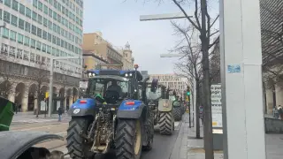 Tractorada en el Paseo Independencia de Zaragoza