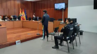 Juicio por robo y agresión sexual a Noel Muñoz Hernández en Zaragoza.