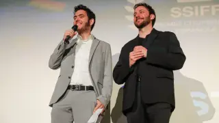 Javier Macipe y Pepe Lorente, emocionados en el preestreno de los cines Palafox.
