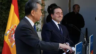 Los ministros de Asuntos Exteriores de Espaa y China atienden a los medios tras su encuentro en Córdoba