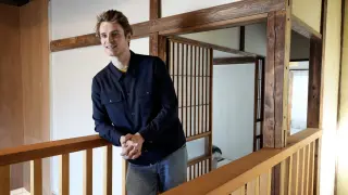 Anton Wörmann, modelo residente en Japón, creador de un negocio donde se rehabilitan casas abandonadas en Japón.