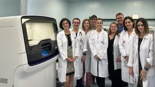 Equipo multidisciplinar implicado en las nuevas técnicas de tratamiento de cáncer.