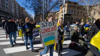 Zaragoza marcha con motivo del segundo aniversario de la guerra de Ucrania