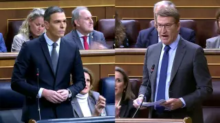 Sánchez y Feijóo se enfrentan en el Congreso por el 'caso Koldo'
