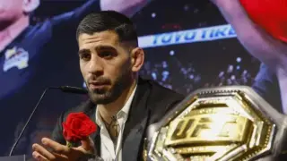 Rueda de prensa del luchador hispano-georgiano Ilia Topuria, flamante campeón del peso pluma de la UFC