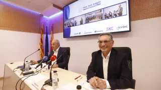 El presidente de CEOE Aragón, Miguel Marzo, y el director de Think Tank Aragón, Antonio Cobo.