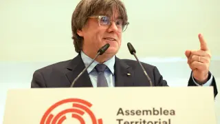 Carles Puigdemont interviene durante la constitución de la Asamblea Territorial del Consell de la República