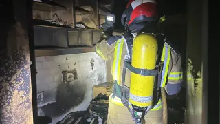 Los bomberos de la DPT sofocan el incendio en Utrillas