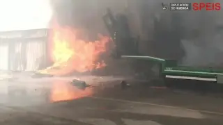 Incendio en una empresa de maquinaria agrícola de Fraga