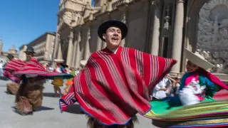 Un grupo folclórico boliviano, en el desfile inaugural del Eifolk del año pasado.