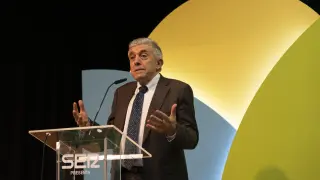 Ángel Samper, durante su intervención de clausura de la jornada I+D Agro en Teruel.