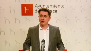 Fernando Sarasa, concejal del PSOE, durante su intervención este viernes.