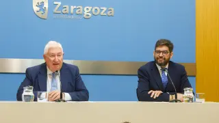 García Muro y Fernández, este lunes, en el Ayuntamiento.