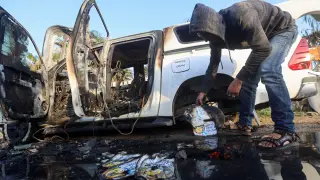 Estado en el que ha quedado el vehículo en el que han perdido la vida 7 trabajadores de la ONG World Central Kitchen (WCK)