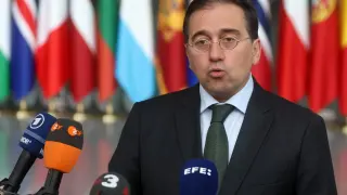 El ministro de Asuntos Exteriores de España, José Manuel Albares realiza declaraciones a los medios de comunicación en la celebración del 75 aniversario de la OTAN