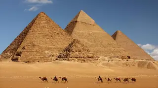 Las Pirámides de Giza son uno de los destinos que puedes descubrir con el nuevo vuelo chárter a Egipto desde Zaragoza