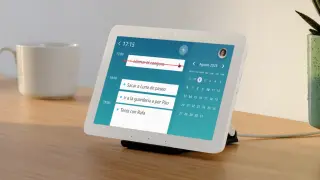 El Echo Hub es una pantalla de 8 pulgadas para controlar el hogar, tanto a través dela voz, como con los dedos