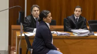 Natalia Chiguachi, en la primera sesión del juicio en el que está acusada de matar a quien era su novio.