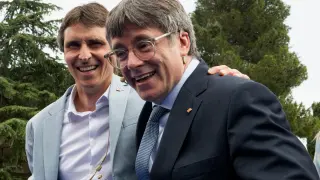 Puigdemont presenta en Francia a los candidatos de Junts para las elecciones catalanas
