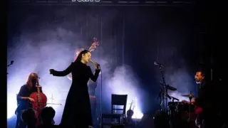 Silvia Pérez Cruz, en una de sus actuaciones en Tokio.