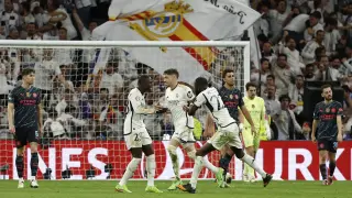 Valverde del Real Madrid celebra su gol en el partido de fútbol de cuartos de final de la Liga de Campeones de la UEFA disputado entre el Real Madrid y el Manchester City