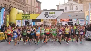 Imagen de la salida de la Maratón de Zaragoza 2023