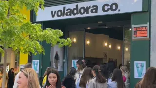 Vídeo: Voladora, la marca aragonesa de moda entre los jóvenes llega al centro de Zaragoza