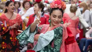 La Ofrenda de Flores a la Virgen del Pilar de la Feria de Andalucía