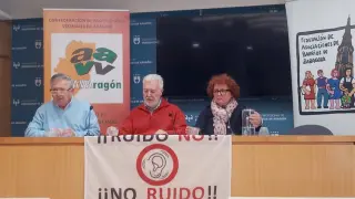 Antonio Pérez, Miguel Morte y Carmen Turégano, en la rueda de prensa.