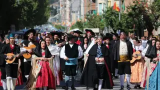 Imágenes de las estampas típicas celebradas el sábado y del desfile y la misa de este domingo.