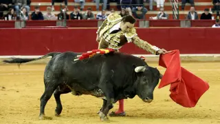 El Cid, toreando al natural en Zaragoza.