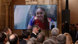 Salma Paralluelo, medalla al Mérito Deportivo, en el vídeo que ha podido verse en La Aljafería