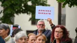 Concentración en apoyo a Pedro Sánchez en Ferraz