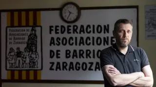 El nuevo presidente de la Federación de Barrios, Arturo Sancho, en la sede de San Vicente de Paúl.