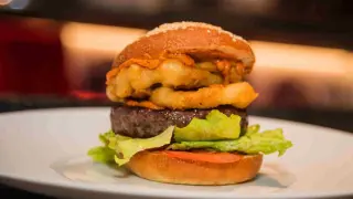 Hamburguesa del Tatau Bistro de Huesca que participa en el Burger Fest 2024