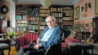 Rosendo Tello, de 93 años, posee una obra poética formidable y personal, y tituló sus memorias ‘Naturaleza y poesía’.