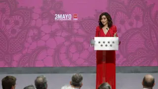 a presidenta de la Comunidad de Madrid, Isabel Díaz Ayuso , interviene en el acto institucional de imposición de las Grandes Cruces de la Orden del Dos de Mayo,