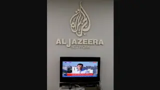 El logo de la cadena Al Jazeera, en una de sus instalaciones en Jerusalén