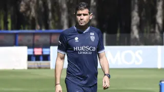 Antonio Hidalgo, durante un entrenamiento en la Base Aragonesa de Fútbol.