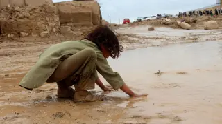 At least 300 dead in northern Afghanistan floods
