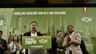 El líder de Vox, Santiago Abascal, interviene tras el recuento de votos durante seguimiento de la jornada electoral de elecciones autonómicas de Cataluña.