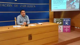 El diputado delegado de Memoria Democrática de la DPZ, Rubén Estévez, en la presentación de este miércoles