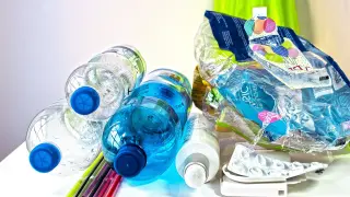 El plástico es uno de los materiales que más uso puede tener a la hora de elaborar productos reciclados. pixabay