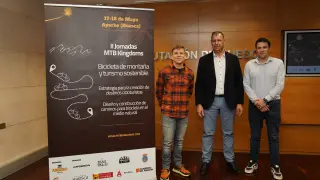 Javier García, Sergio Serra y Antonio Biescas, durante la presentación del evento en la DPH.