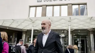 El director de El Confidencial, Nacho Cardero, a su salida de declarar por la denuncia de Manos Limpias contra Begoña Gómez, en los Juzgados de Plaza de Castilla este viernes.