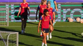 Salma Paralluelo, durante el entrenamiento del Barça este viernes en La Romareda.