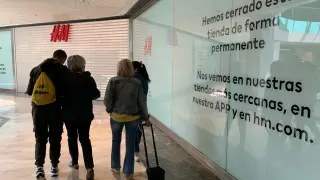 El escaparate de H&M, este sábado