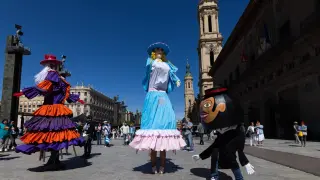 Zaragoza Diversa 2024 llena de colorido la plaza del Pilar